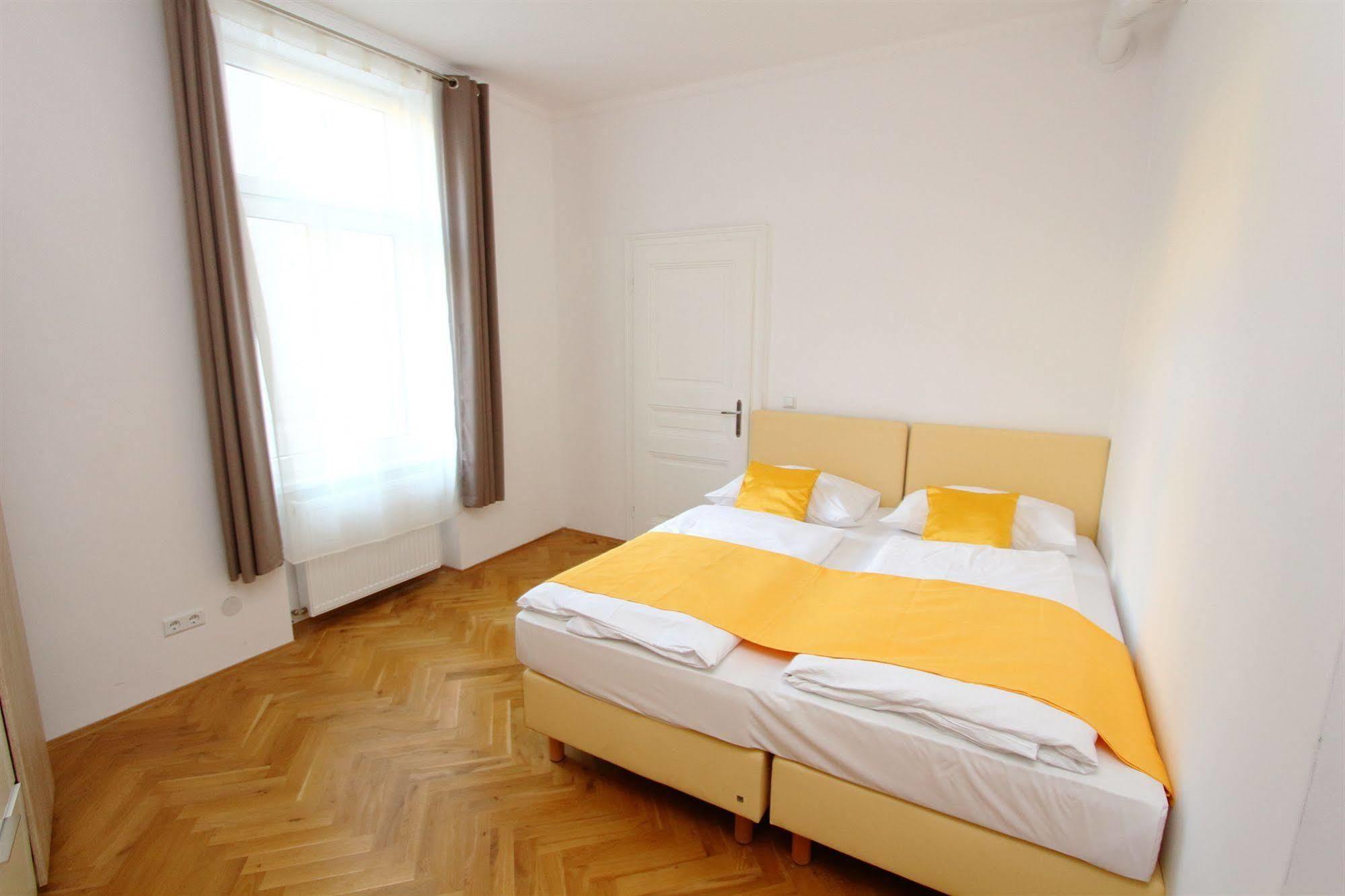 Apartment Simmering Виена Екстериор снимка